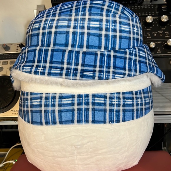 2022 Manny Snowman Holiday Christmas 12 inch Squishmallows - Picture 3 of 4